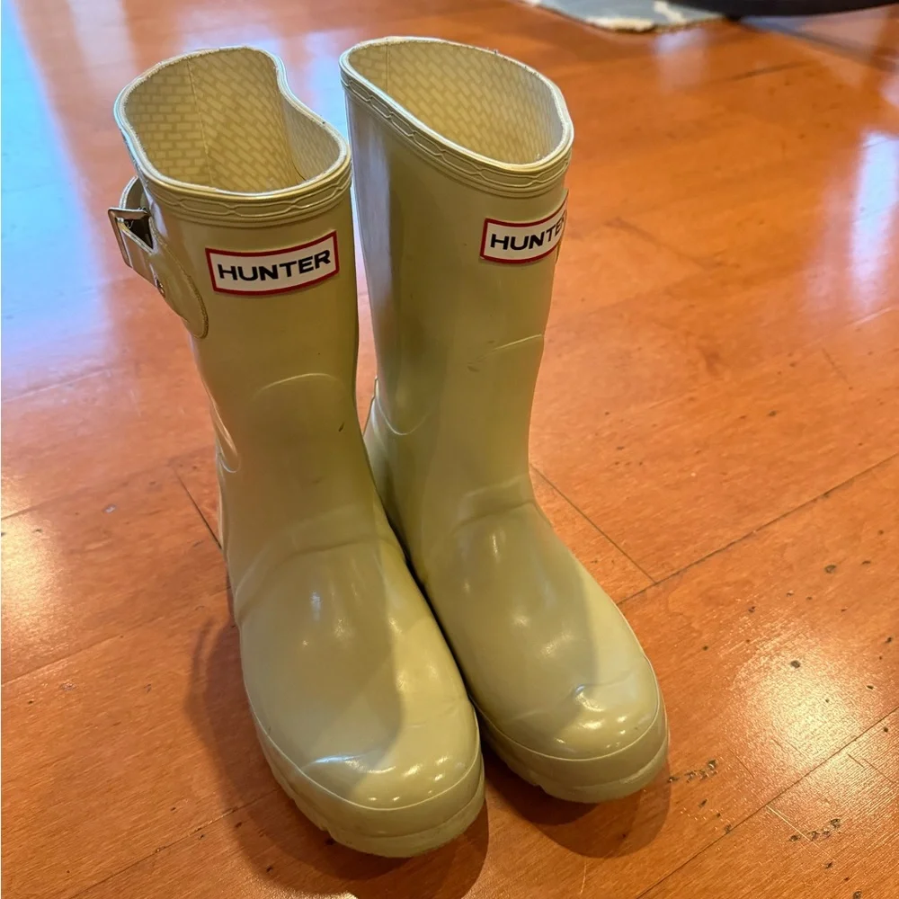 Women’s Hunter Boots with removable fleece insert - Picture 3 of 9